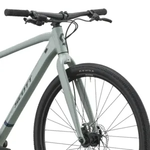 BICICLETA SCOTT SUB CROSS 40 SCOTT SUB CROSS 40: híbrida para misturar cidade, ciclovias e caminhos fáceis com controlo, conforto e versatilidade. Sensação fluida, simples e envolvente.