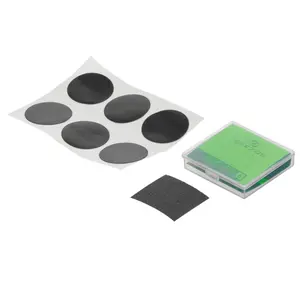 CAIXA COM REMENDOS AUTOCOLANTES SYNCROS GLUELESS PATCH KIT PACK 40 KIT REMENDOS S/COLA SYNCROS GLUELESS PATCH KIT PACK 40