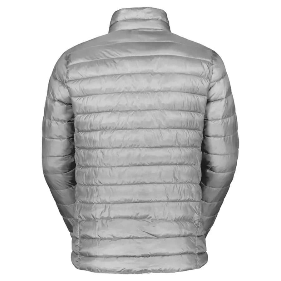 O CASACO SCOTT HOMEM INSULOFT TECH PRIMALOFT é o mais quente e compactável da linha.