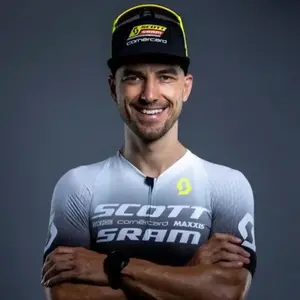 N1NO – Uma Vida de Vitórias em Páginas Livro N1NO Book capa macia Inglês