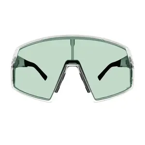 Os ÓCULOS DE SOL SCOTT PRO SHIELD têm armação SCOTT Fusion e proteção contra impactos.