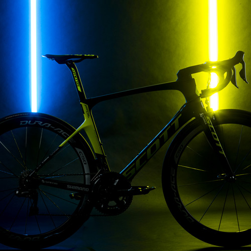 Apresentamos a Orica-SCOTT Apresentamos a Orica-SCOTT