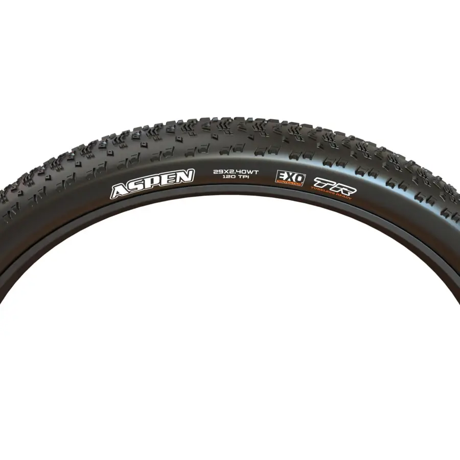 O PNEU MAXXIS ASPEN 29X2.25 MaxxSpeed/EXO/TR 120TPI FLANCO DOBRÁVEL tem um design de perfil baixo e leve, ideal para competir em Cross Country.