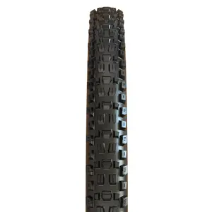O PNEU MAXXIS ASSEGAI 29X2.50WT 3CG/TR/DH 60X2 FLANCO DOBRÁVEL é o pneu assinatura do Sul Africano Greg Minaar. Assegai é o nome dado á lança com ponta de ferro usada pelos Zulu.