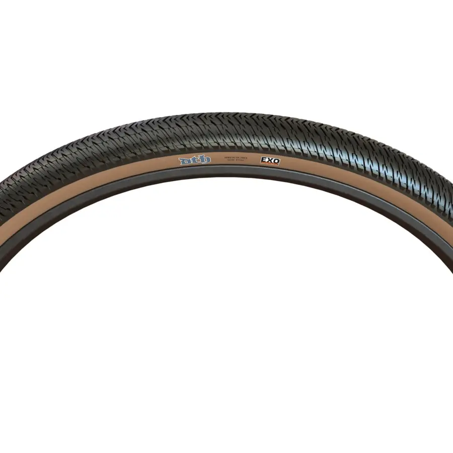O PNEU MAXXIS DTH 26X2.3 60TPI FLANCO DOBRÁVEL oferece desempenho versátil, ideal para diferentes estilos de BMX, dirt jumping e pump track.
