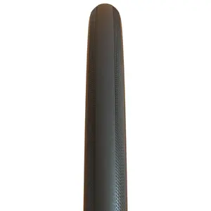 O PNEU MAXXIS RE-FUSE G3 700X28C PRETO MAXXSHIELD 60TPI FLANCO DOBRÁVEL é ideal para pedalar na estrada.