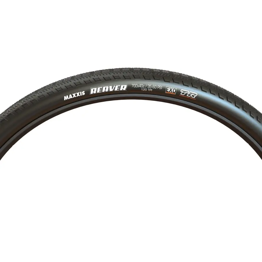 PNEU MAXXIS REAVER 700X45C HYPR-X/EXO/TR 120TPI FLANCO DOBRÁVEL é o pneu de eleição para competições de gravel.