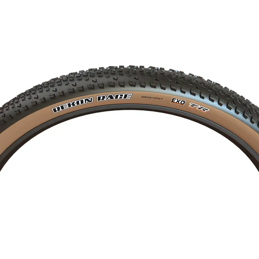 O PNEU MAXXIS REKON RACE 29X2.4 WT MAXSPEED EXO/TR 120 TPI FLANCO DOBRÁVEL é um pneu semi-slick desenhado para competição em XC.