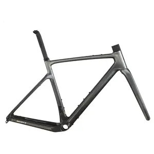 QUADRO SCOTT ADDICT GRAVEL TEAM HMF O QUADRO SCOTT ADDICT GRAVEL TEAM HMF tem Forqueta em Carbono HMF para travão de disco e Expansor para coluna de direção em carbono e tampa.