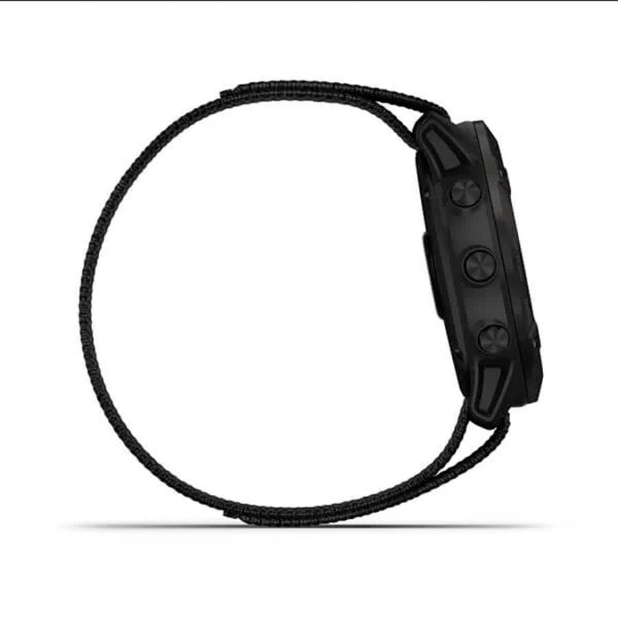 RELÓGIO GARMIN  Enduro Cinzento carbono em titânio revestido a DLC com bracelete UltraFit em nylon preta