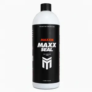 SELANTE TUBELESS MAXXIS MAXX SEAL 1L Selante tubeless Maxxis MAXX SEAL 1 L: fórmula sem amoníaco que sela furos até 7 mm, compatível com CO2 e inserts de pneu.