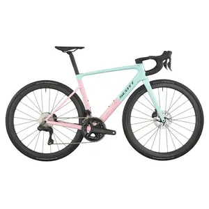 A Bicicleta SCOTT Addict RC 10 eleva o desempenho com o seu Quadro Addict RC em Carbono HMX e Transmissão Shimano Ultegra Di2 Disc 24 VL.
