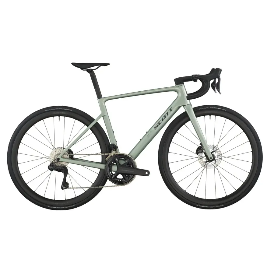 A Bicicleta SCOTT Addict RC 20 eleva o desempenho com o seu Quadro Addict RC em Carbono HMX e Transmissão Shimano Ultegra Di2 Disc 24 VL.