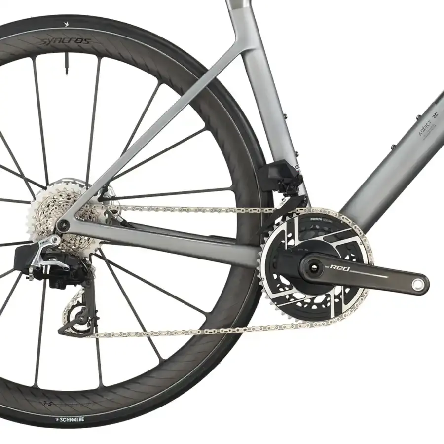 A Bicicleta SCOTT Addict RC ULTIMATE eleva o desempenho com o seu Quadro Addict RC em Carbono HMX SL e Transmissão SRAM FORCE AXS 24 VL c/potenciômetro.