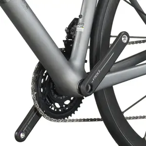 A Bicicleta SCOTT Addict RC ULTIMATE eleva o desempenho com o seu Quadro Addict RC em Carbono HMX SL e Transmissão SRAM FORCE AXS 24 VL c/potenciômetro.