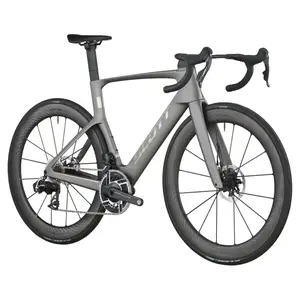 A Bicicleta SCOTT Foil RC Ultimate tem Quadro em Carbono HMX SL e transmissão SRAM RED AXS Disc 24 VL.