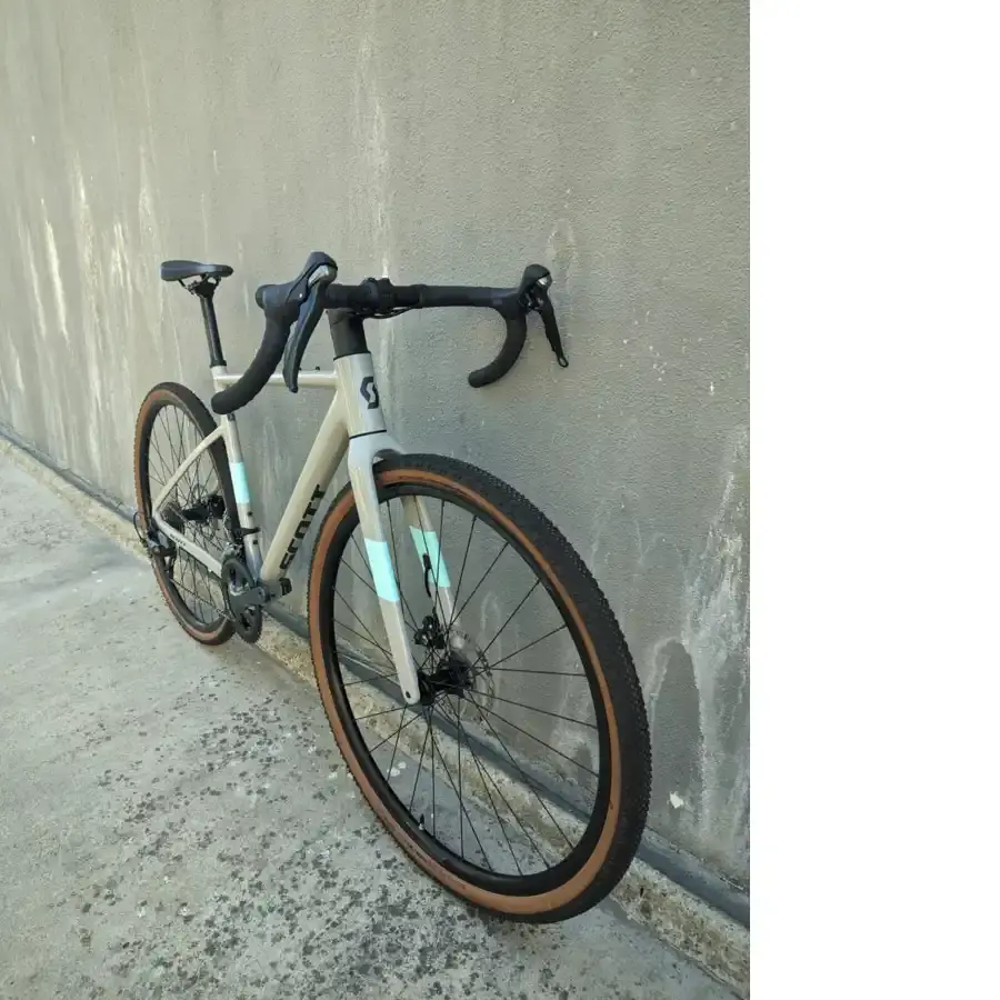 BICICLETA SCOTT SPEEDSTER GRAVEL 40 c quadro 10 2024 serviço